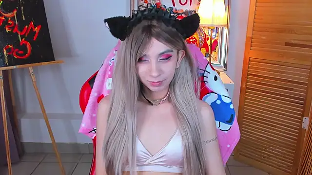 lesilos online show from April 7, 1:39 am