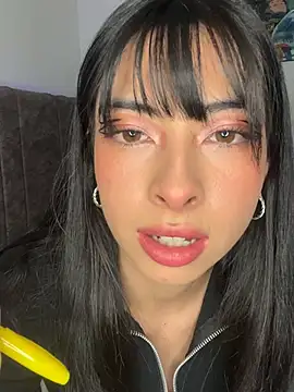 junorise23 online show from January 15, 4:28 am