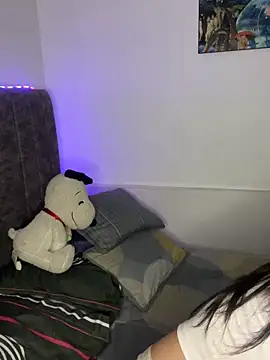 Snapshot of junorise23 chatting on May 1, 6:18 am junorise23 online show from May 1, 6:18 am