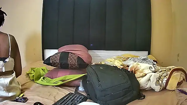 DesiredQueen27 online show from March 13, 8:48 pm