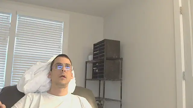 SissyJosh online show from May 24, 11:43 pm