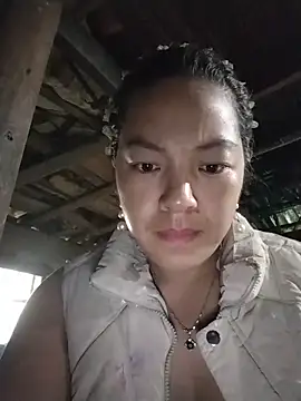 Lucky cutee online show from May 21, 11:23 pm