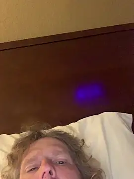 heath82841 online show from April 9, 5:29 am