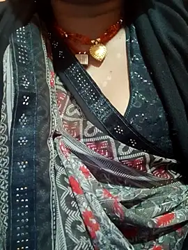 Snapshot of Manisha8l chatting on January 6, 7:23 am Manisha8l online show from January 6, 7:23 am