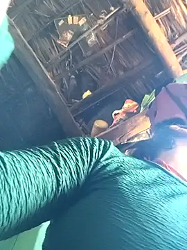 Snapshot of Madhu_cute chatting on February 6, 5:56 am Madhu cute online show from February 6, 5:56 am