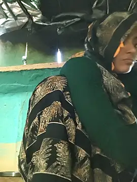 Snapshot of Madhu_cute chatting on March 2, 1:52 am Madhu cute online show from March 2, 1:52 am