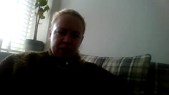 jennyblondeuk online show from February 20, 3:01 pm