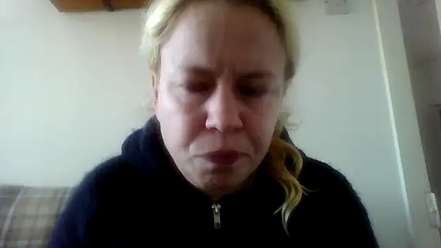 jennyblondeuk online show from March 4, 2:12 pm