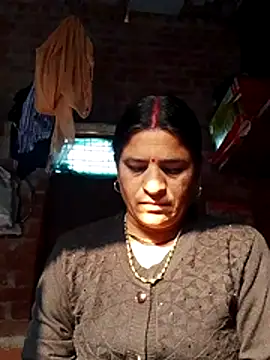 Snapshot of CUTE_Ishpa chatting on January 11, 3:44 am CUTE Ishpa online show from January 11, 3:44 am