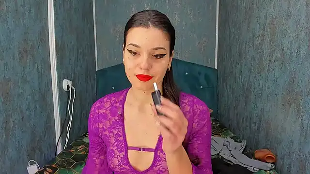 RedAssHottie online show from March 7, 5:59 am