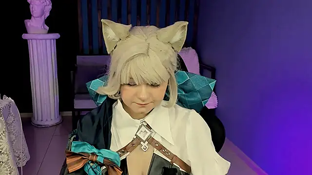 auroranelson online show from January 18, 5:33 am