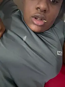 Snapshot of amorasecy chatting on January 6, 12:36 am amorasecy online show from January 6, 12:36 am