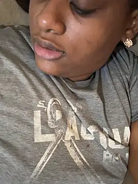 Snapshot of amorasecy chatting on January 13, 10:31 am amorasecy online show from January 13, 10:31 am