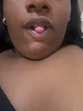 Snapshot of amorasecy chatting on February 2, 11:31 am amorasecy online show from February 2, 11:31 am