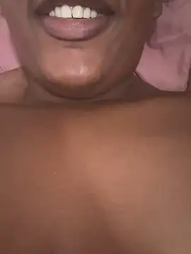 Snapshot of amorasecy chatting on February 14, 11:07 am amorasecy online show from February 14, 11:07 am