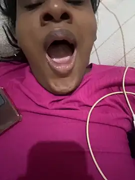 Snapshot of amorasecy chatting on March 3, 10:32 am amorasecy online show from March 3, 10:32 am