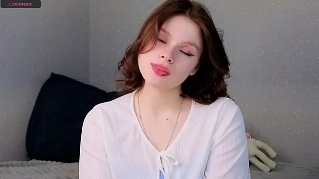 Snapshot of QuinnHeileman chatting on February 14, 11:40 am QuinnHeileman online show from February 14, 11:40 am