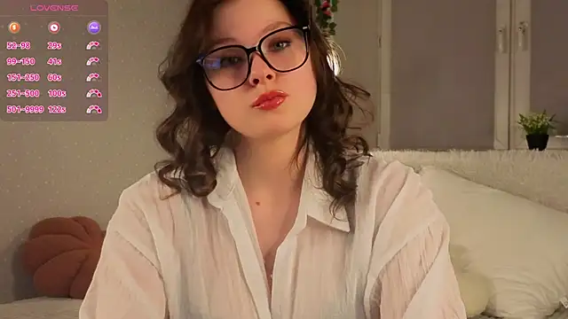 Snapshot of QuinnHeileman chatting on March 1, 12:07 pm QuinnHeileman online show from March 1, 12:07 pm