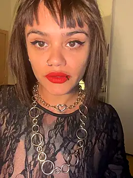 Snapshot of tahaero chatting on December 20, 6:59 pm tahaero online show from December 20, 6:59 pm