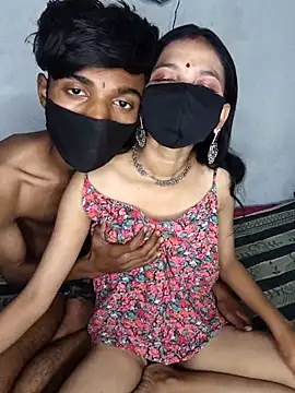 Snapshot of miss_siya_00 chatting on February 3, 7:08 pm miss siya 00 online show from February 3, 7:08 pm