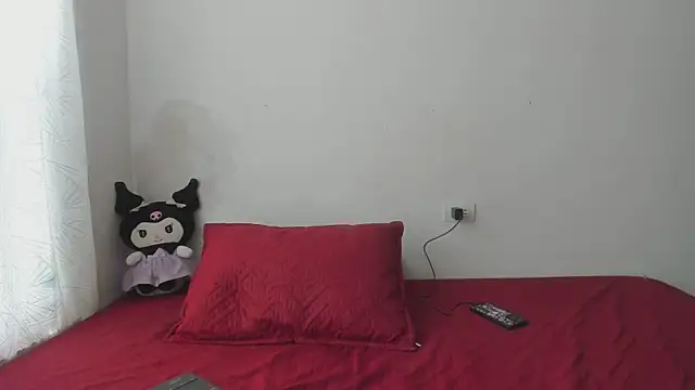 Arimonroee online show from March 4, 9:10 pm