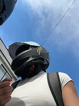 Ema Rose  online show from April 4, 7:55 pm