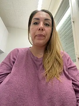 Vaannessaa online show from December 21, 8:27 pm