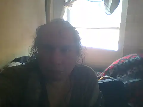 Snapshot of karelyruiz15 chatting on January 10, 6:53 pm karelyruiz15 online show from January 10, 6:53 pm