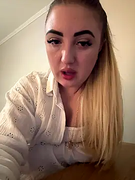 merabel1995 online show from January 5, 8:45 pm