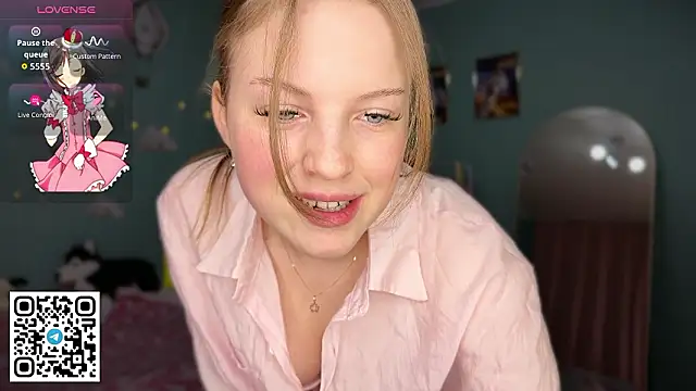 Snapshot of steffi_meoww chatting on March 3, 6:14 pm steffi meoww online show from March 3, 6:14 pm