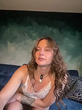 miamiamuse online show from April 20, 6:42 pm