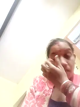 Karishma singh online show from February 1, 3:54 pm