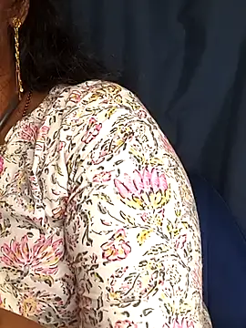 Deshi bhabhi143 online show from January 16, 6:17 am