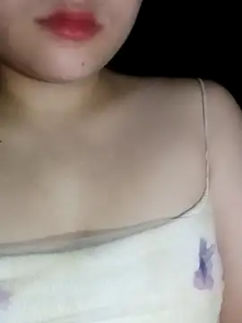 lili-roze online show from December 22, 9:06 am