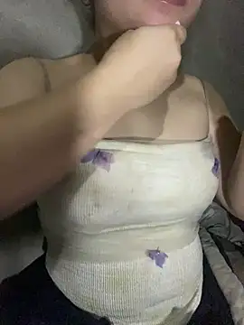 lili-roze online show from January 18, 1:26 pm