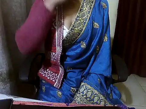 Snapshot of Priya-Sarma chatting on January 13, 6:46 pm Priya-Sarma online show from January 13, 6:46 pm