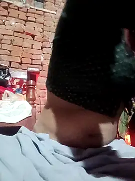 Snapshot of Fency_Love143 chatting on February 7, 2:43 pm Fency Love143 online show from February 7, 2:43 pm