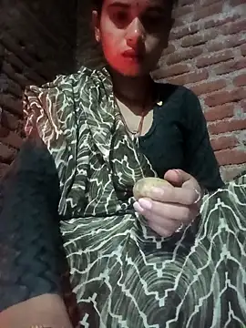 Snapshot of Fency_Love143 chatting on March 10, 12:04 am Fency Love143 online show from March 10, 12:04 am