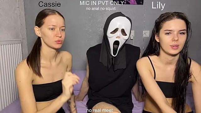 girls secrets online show from April 7, 10:15 am