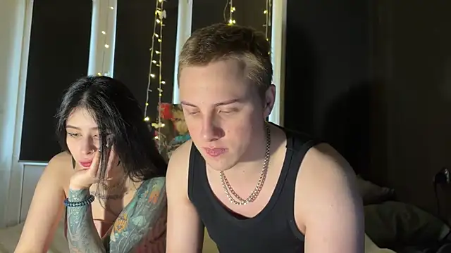 love4couple online show from April 14, 7:14 am