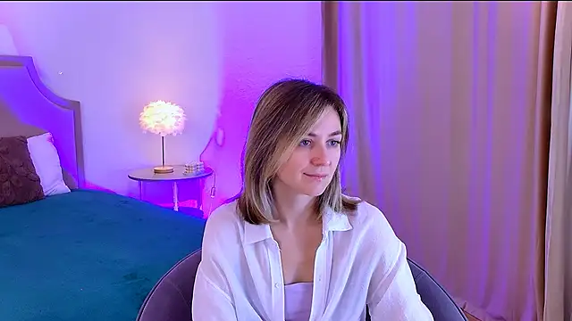 EmeraldGlow online show from January 15, 2:43 pm