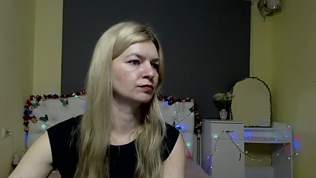 MelissaTyler online show from February 18, 8:21 am