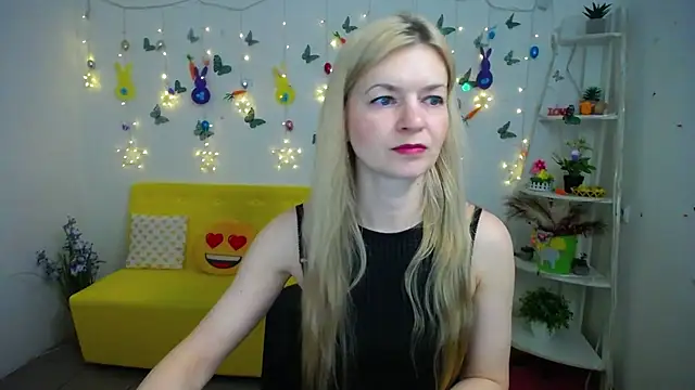 MelissaTyler online show from April 12, 5:12 am