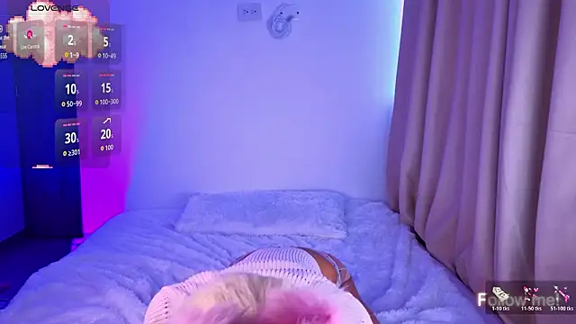 Kitsuneplay  online show from February 9, 9:41 pm