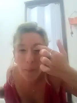 Snapshot of Bbxxiiiita777 chatting on December 23, 1:03 am Bbxxiiiita777 online show from December 23, 1:03 am