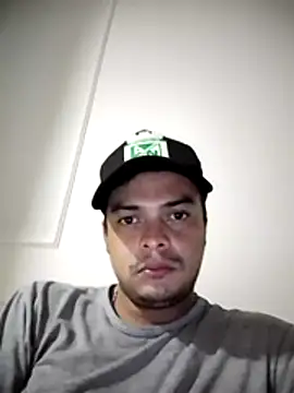 soytorres92 online show from July 14, 1:08 am