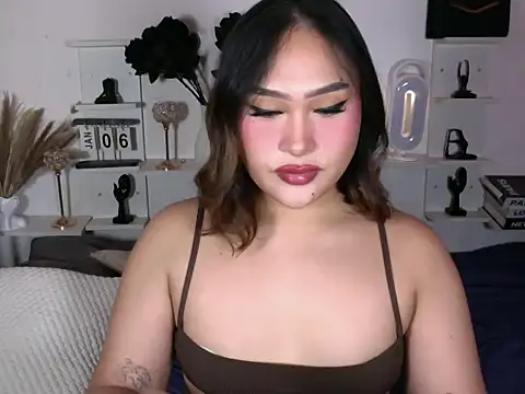 MargarettSaray69 online show from January 6, 9:50 pm