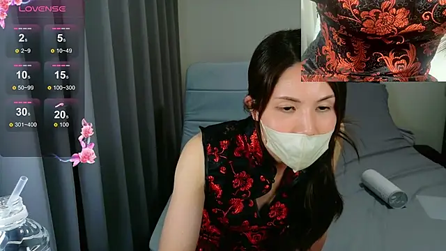 Snapshot of kaho_4227 chatting on February 12, 12:11 pm kaho 4227 online show from February 12, 12:11 pm