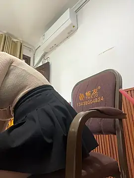 Snapshot of Molly-xiao chatting on February 26, 7:51 am Molly-xiao online show from February 26, 7:51 am