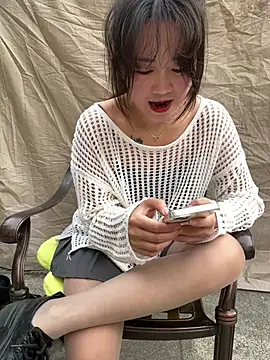 Snapshot of Molly-xiao chatting on April 3, 10:13 am Molly-xiao online show from April 3, 10:13 am